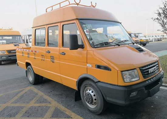 特殊電力車(chē)輛表面聚脲噴涂應(yīng)用
