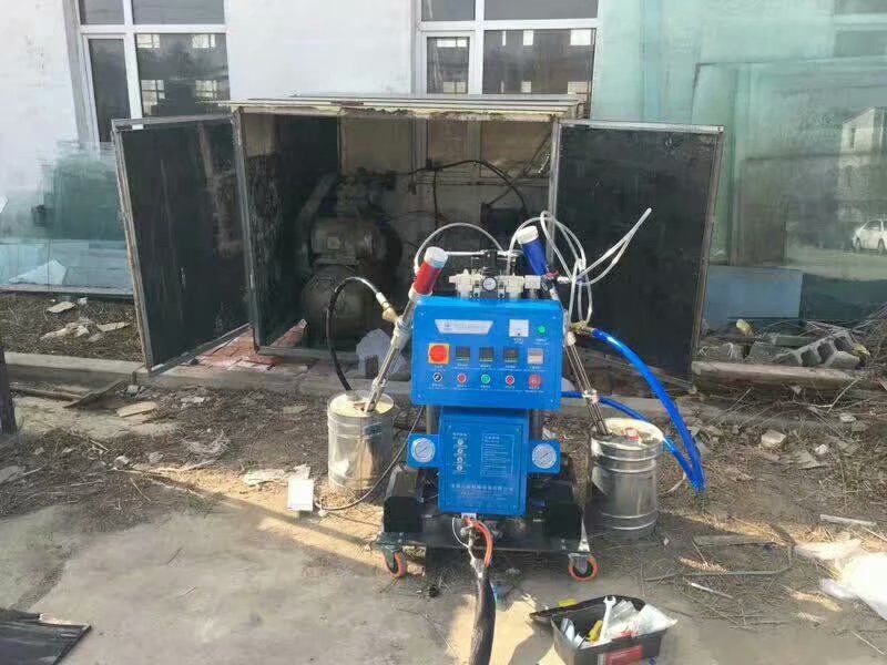 Q2600氣動小型聚氨酯發(fā)泡機