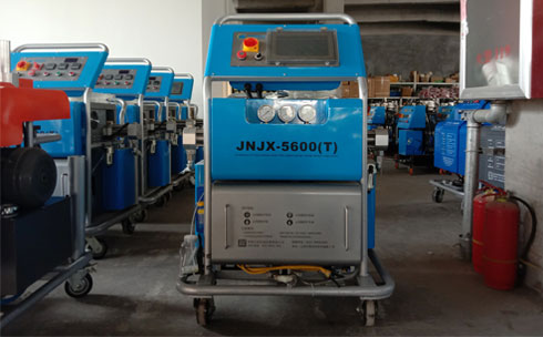 5600T-PLC外墻夾縫聚氨酯澆注施工設備