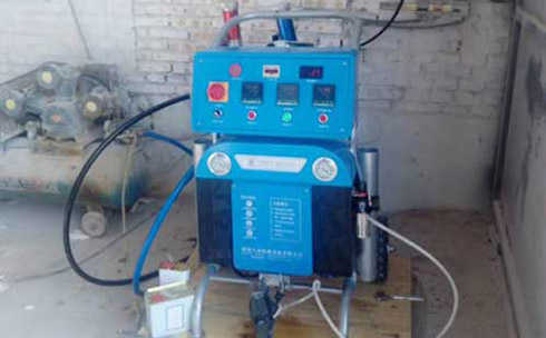 Q5200養(yǎng)殖場(chǎng)保溫聚氨酯噴涂機(jī)