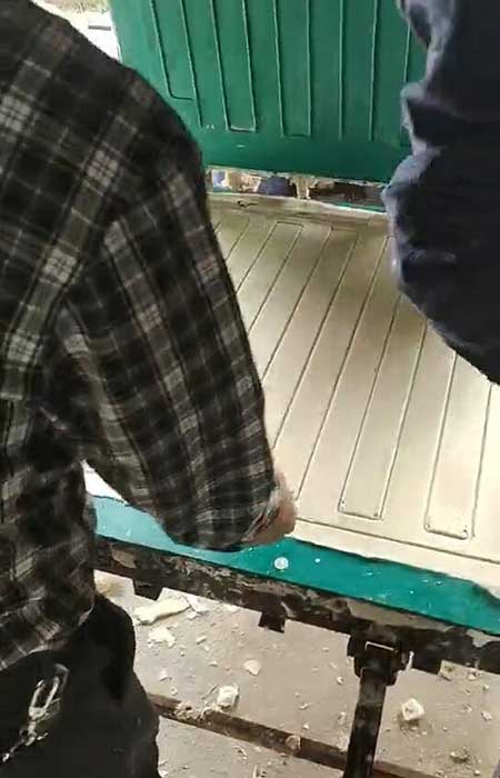 電炕板發泡效果